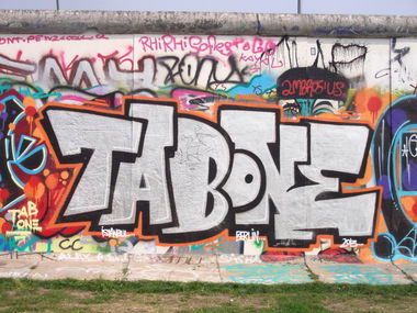 Graffiti Wall in Berlin - Photo by Marksman1909 - Tabone