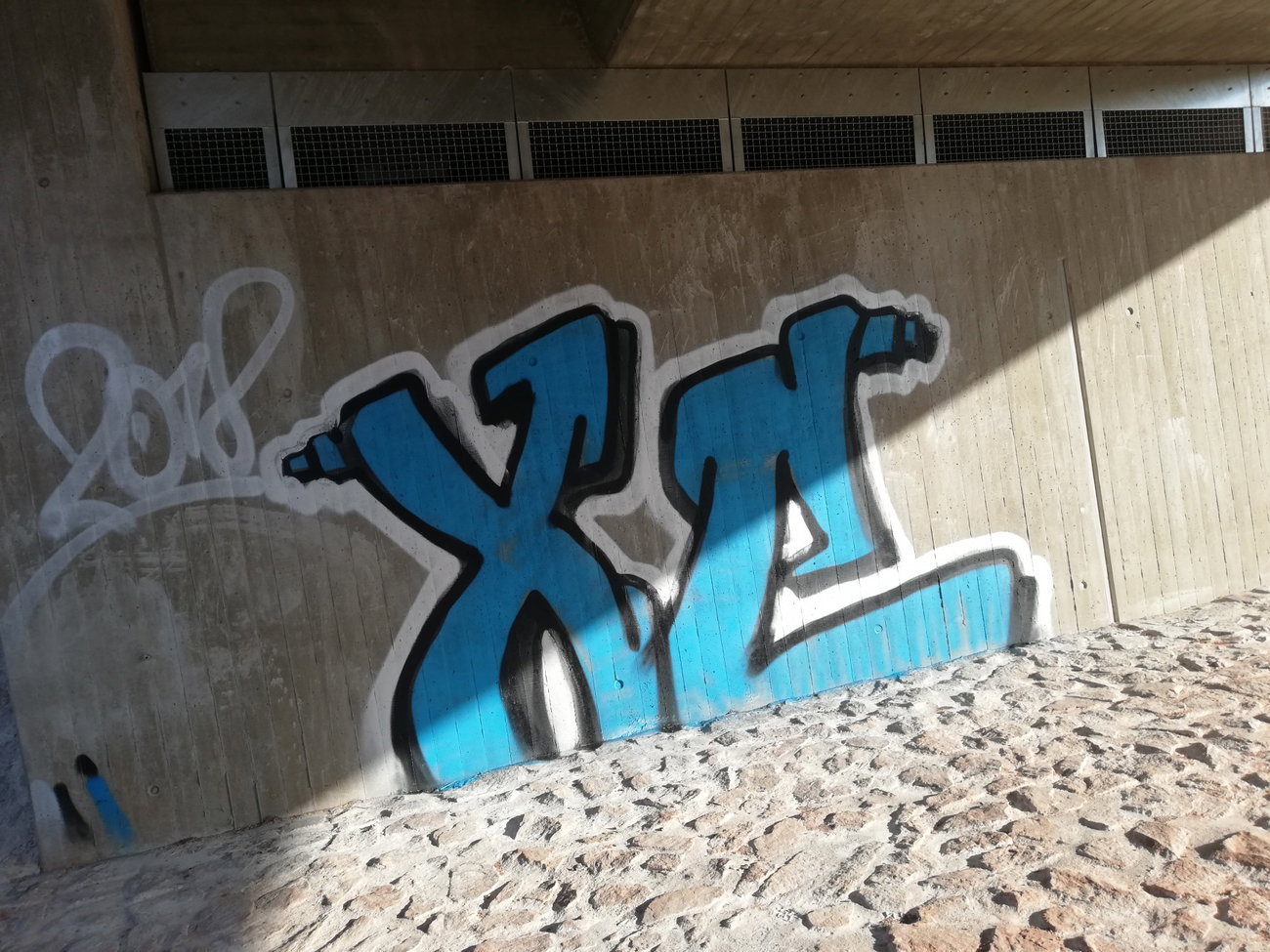 Graffiti Wall - Photo by Marzimotto - Graffiti (2018)