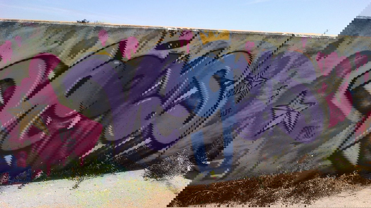 Graffiti Wall in Barcelona - Photo by MatVegas - VEGAS (2012)