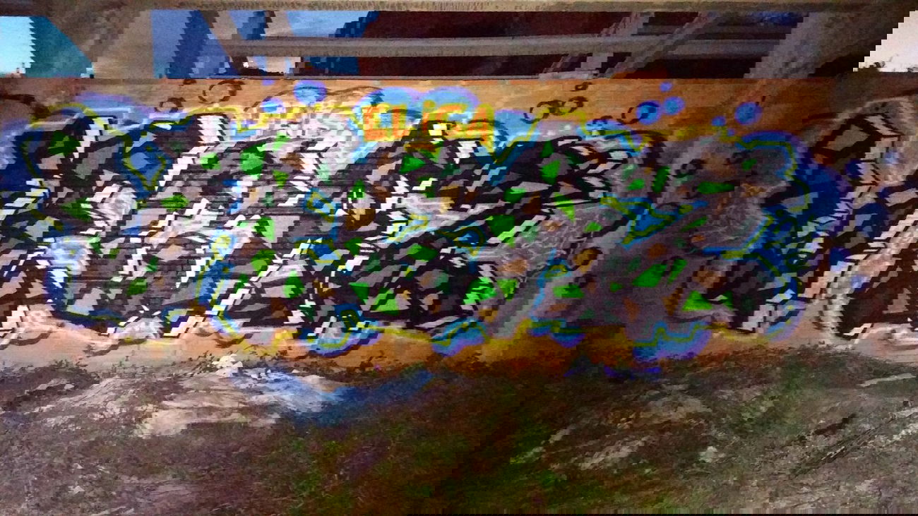 Graffiti Wall - Photo by MatVegas - vegass