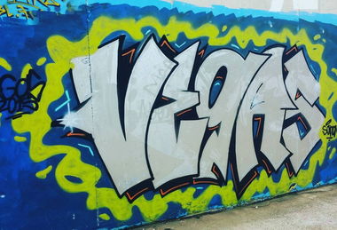 Graffiti Wall in Barcelona - Photo by MatVegas (2015)