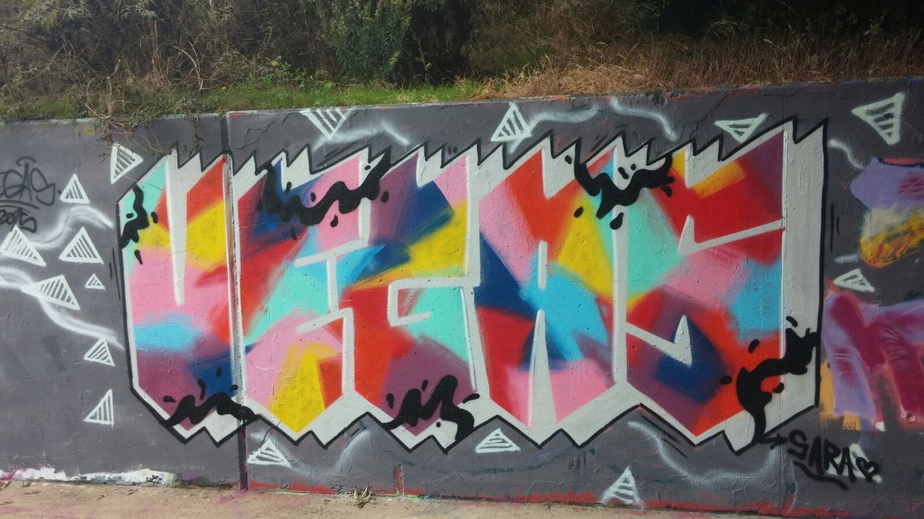 Graffiti Wall in Barcelona - Photo by MatVegas (2015)