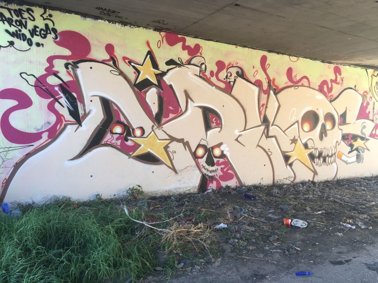 Graffiti Wall - Photo by MatVegas (2016)