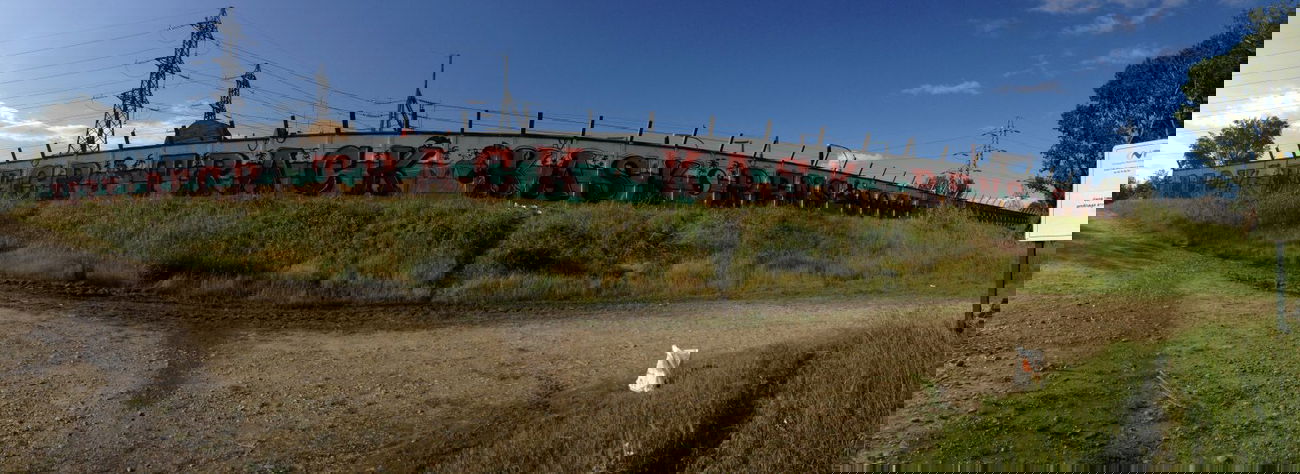 Graffiti Wall - Photo by Matracke - repy, becr, track (2013)