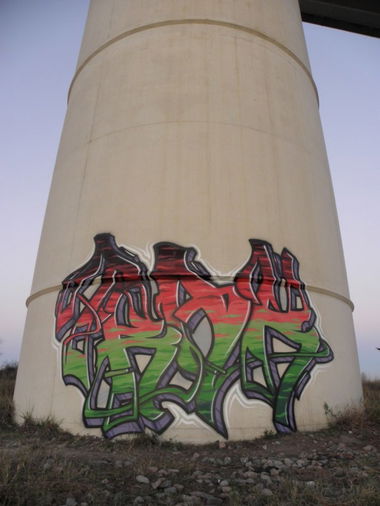 Graffiti Bombing - Photo by Matracke - track, latracktion, matracke (2014)