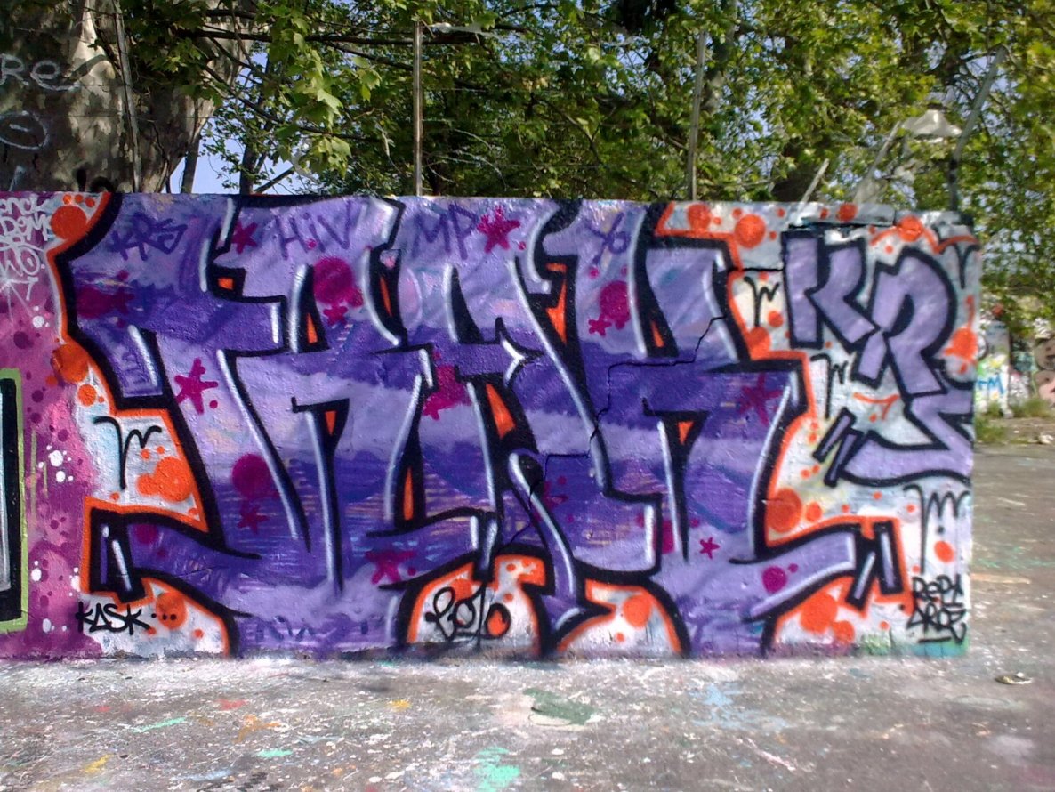 Graffiti Wall - Photo by Matracke - track, matracke, latracktion