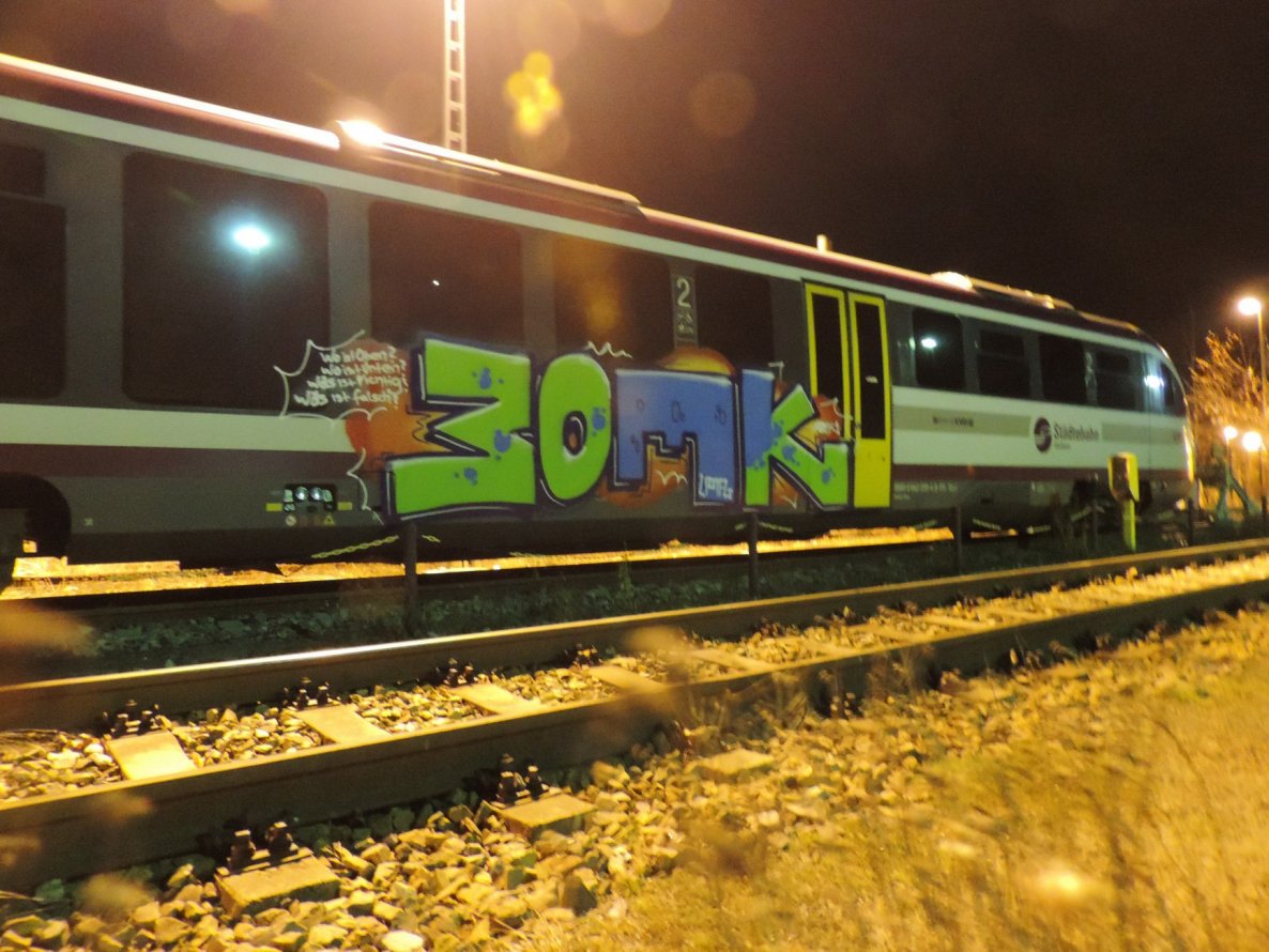 Graffiti Train in Dresden - Photo by MaxLeibbrand - MOEK, LMA, TRK (2014)