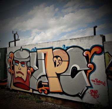 Graffiti Wall in Russia - Photo by MaxvellTwis - Twis, &, Graf (2012)