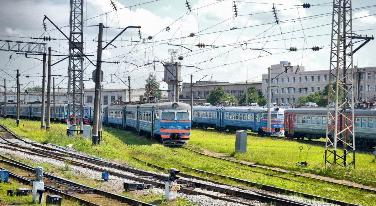 Graffiti Train - Photo by Mazik - train