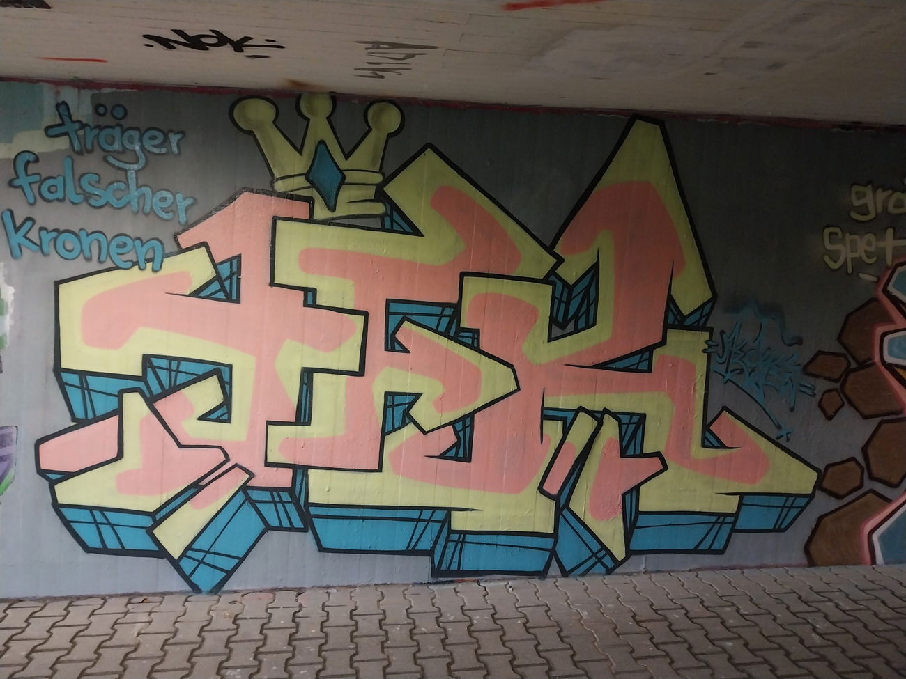 Graffiti Wall - Photo by Meckes