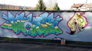 Graffiti Wall - Photo by Meckes - Blond, nackt, tfk (2018)