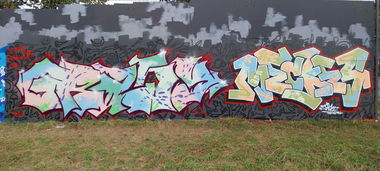 Graffiti Wall - Photo by Meckes