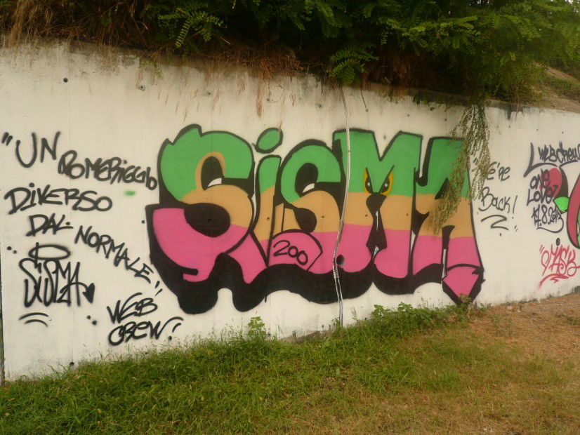 Graffiti Wall - Photo by Melamaskeri129 (2013)