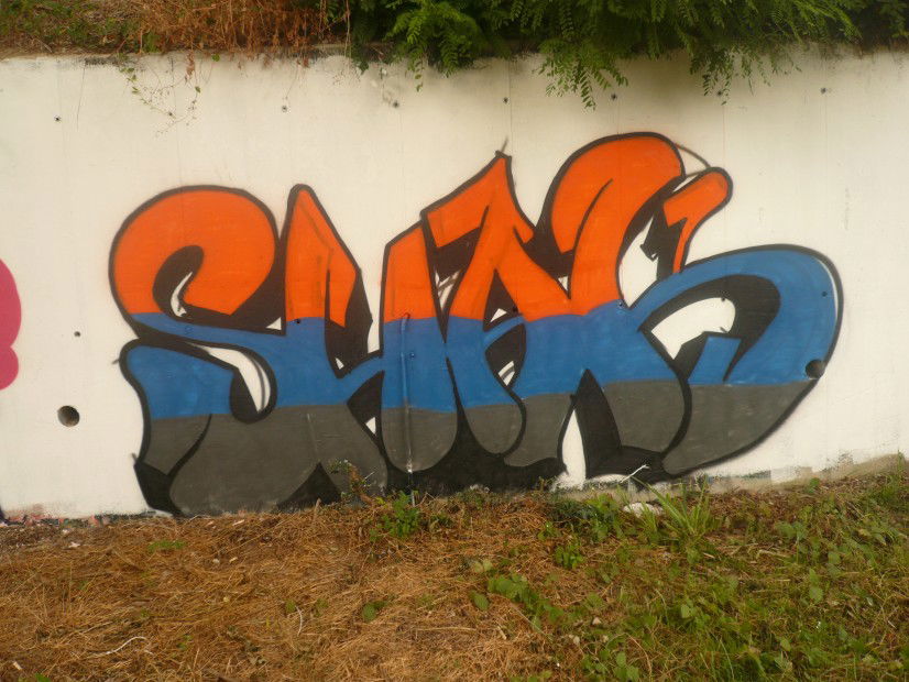 Graffiti Wall - Photo by Melamaskeri129 (2013)