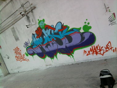 Graffiti Bombing - Photo by Melamaskeri129 - Mask147 (2012)