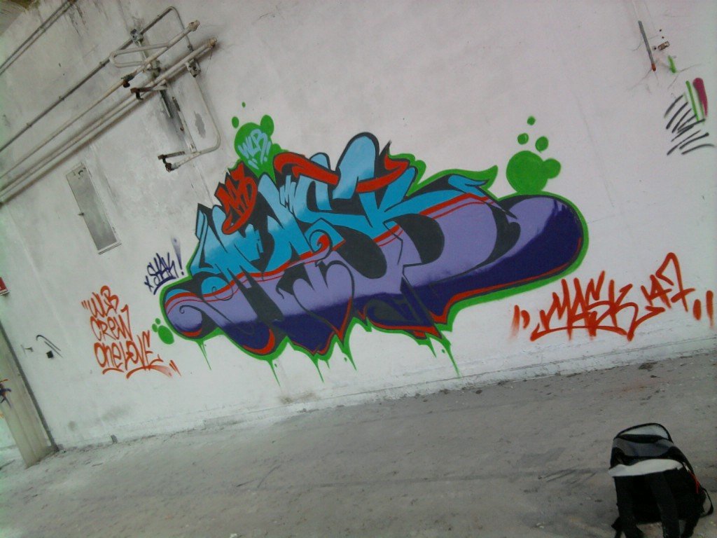 Graffiti Bombing - Photo by Melamaskeri129 - Mask147 (2012)