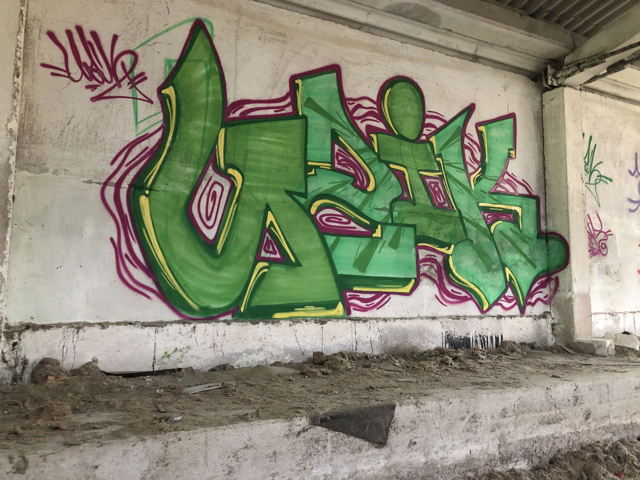 Graffiti Artwork - Photo by Melanholy