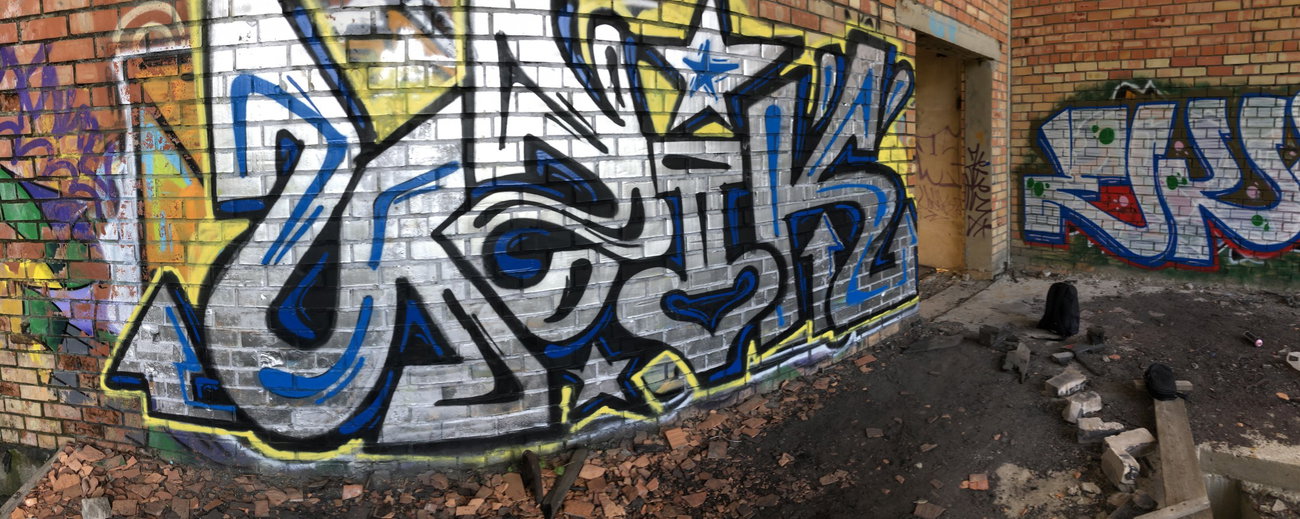 Graffiti Artwork - Photo by Melanholy