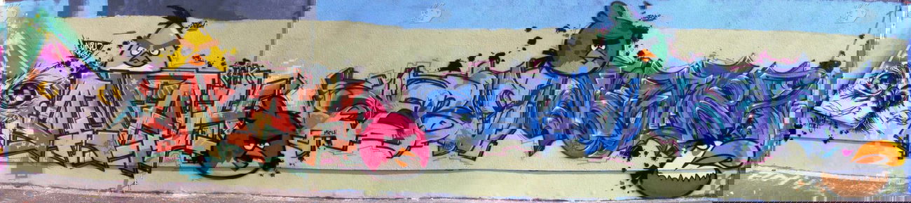 Graffiti Wall - Photo by MeraOne - Hector, hctr, omak (2013)