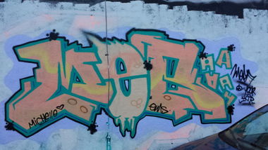 Graffiti Wall - Photo by MeraOne - mera, mer, meraaaa (2014)