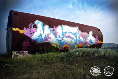 Graffiti Bombing in Ukraine - Photo by Metko (2013)