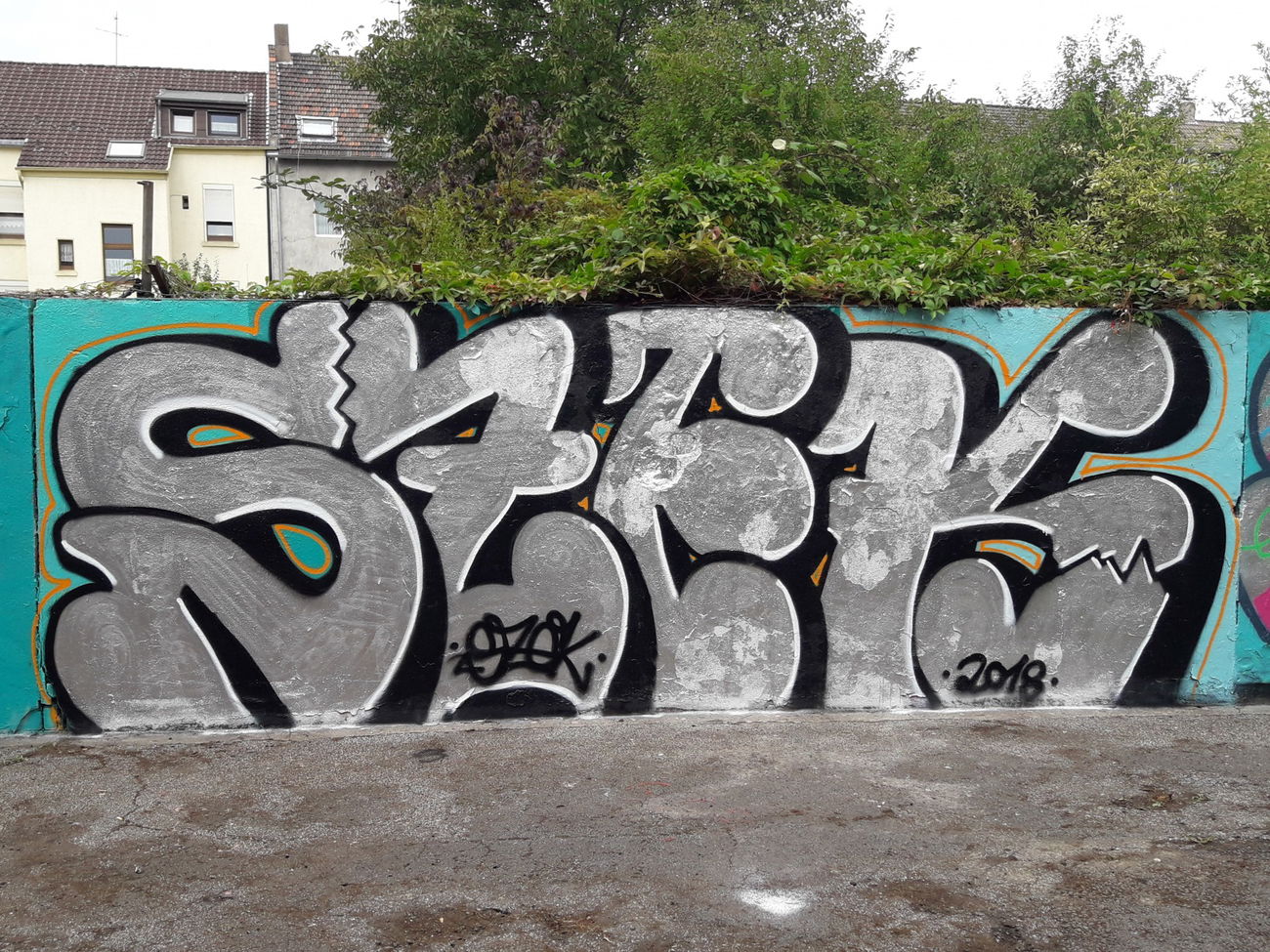 Graffiti Wall - Photo by MettMitZett