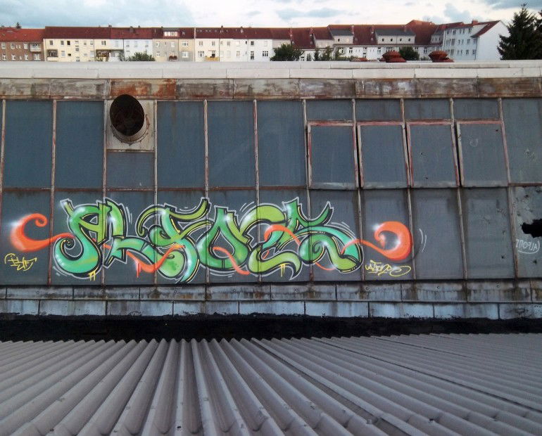 Graffiti Bombing in Germany - Photo by Meyerundschmidt - Alfons