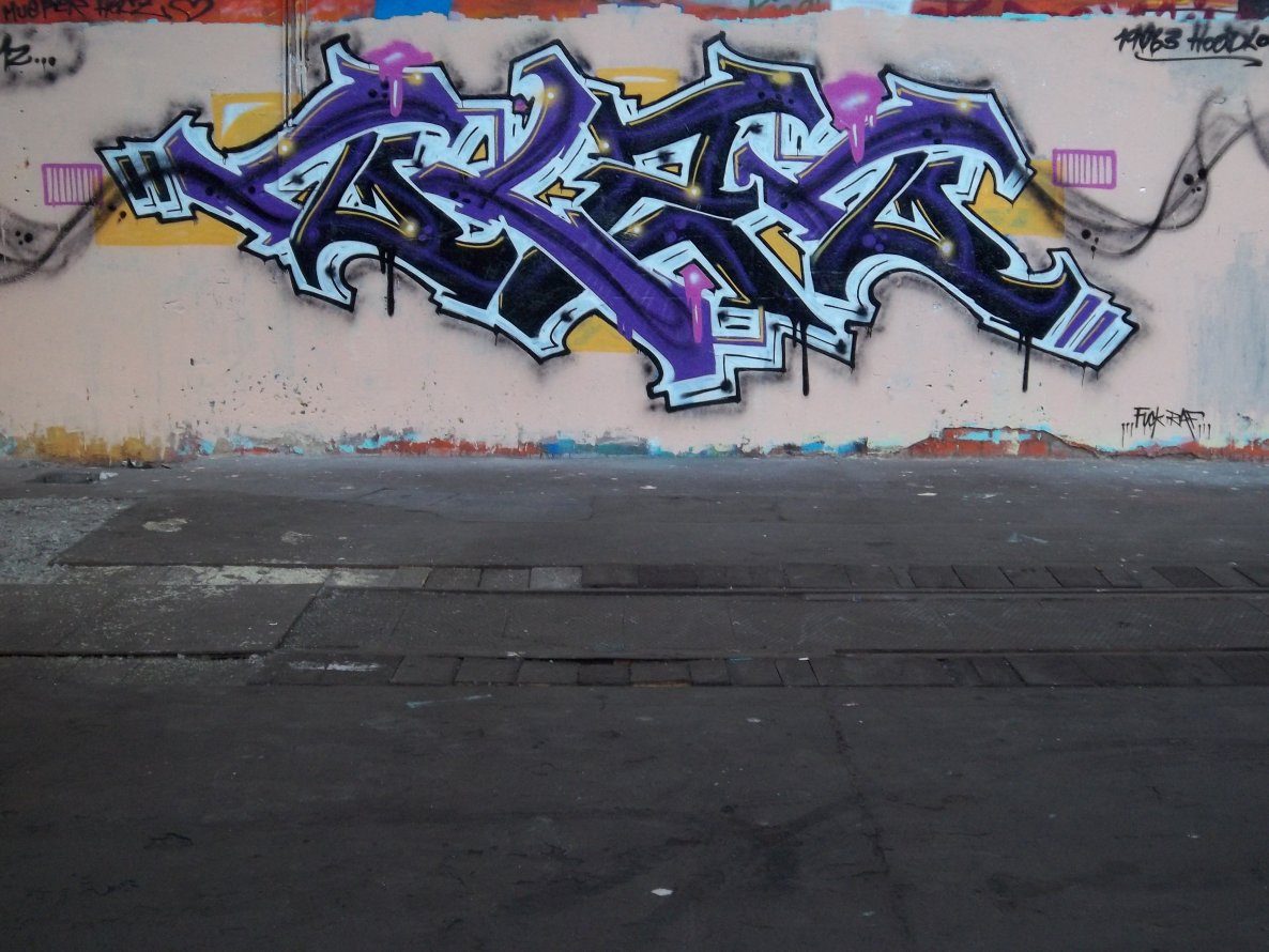 Graffiti Wall - Photo by Meyerundschmidt