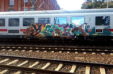 Graffiti Train - Photo by Meyerundschmidt - yasem, qvd (2013)