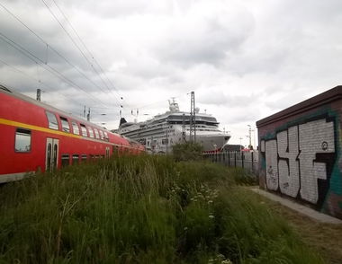Graffiti Bombing in Rostock - Photo by Meyerundschmidt - Iyf, Warnemünde (2013)