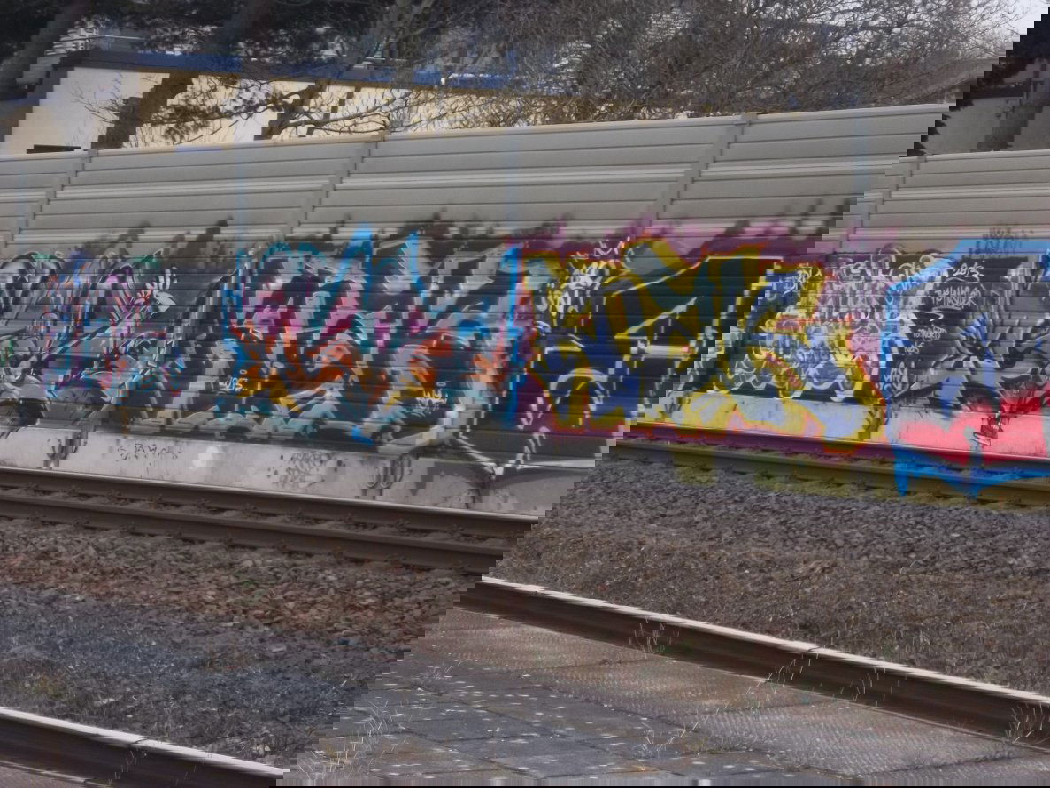 Graffiti Wall - Photo by Meyerundschmidt - Hype, Evil, Knak