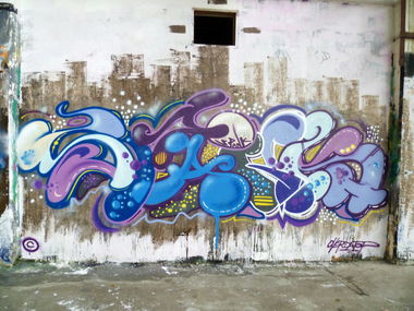 Graffiti Wall - Photo by Meyerundschmidt - Spank