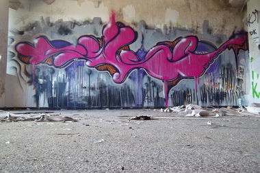 Graffiti Wall - Photo by Meyerundschmidt - Salsa