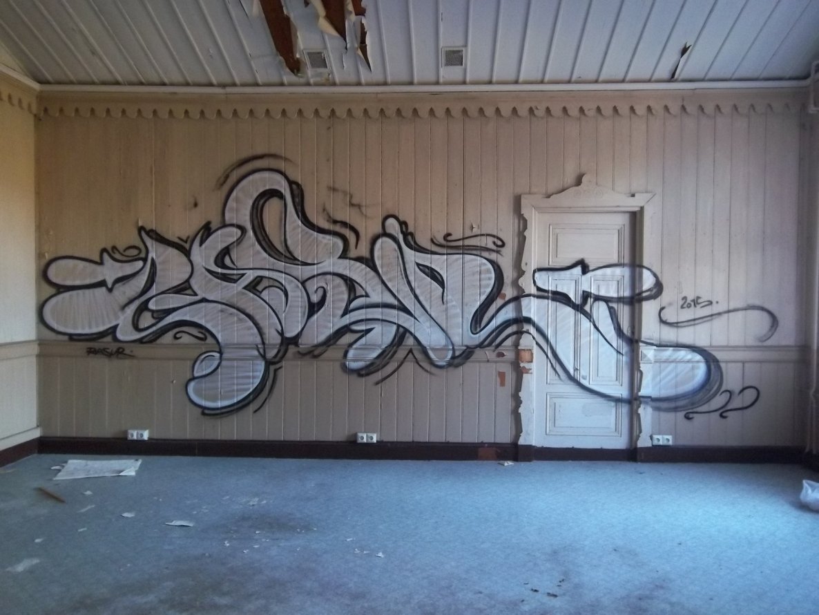 Graffiti Wall - Photo by Meyerundschmidt - Rasur