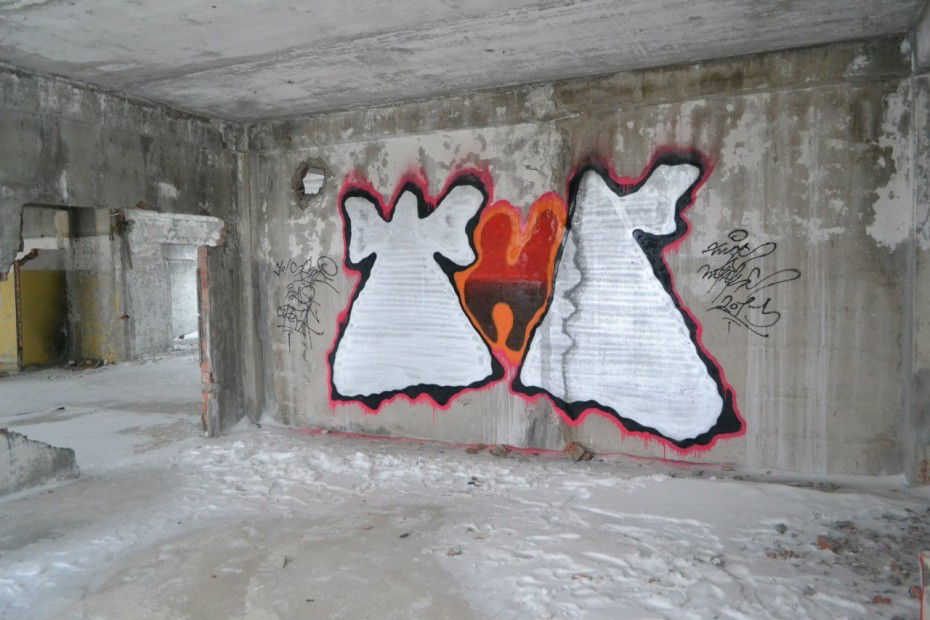 Graffiti Bombing - Photo by MiaksTngs