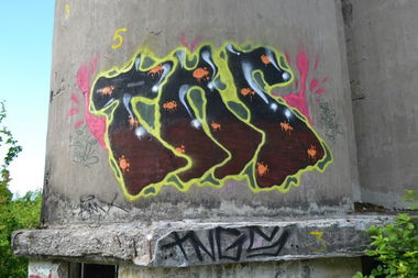 Graffiti Wall - Photo by MiaksTngs