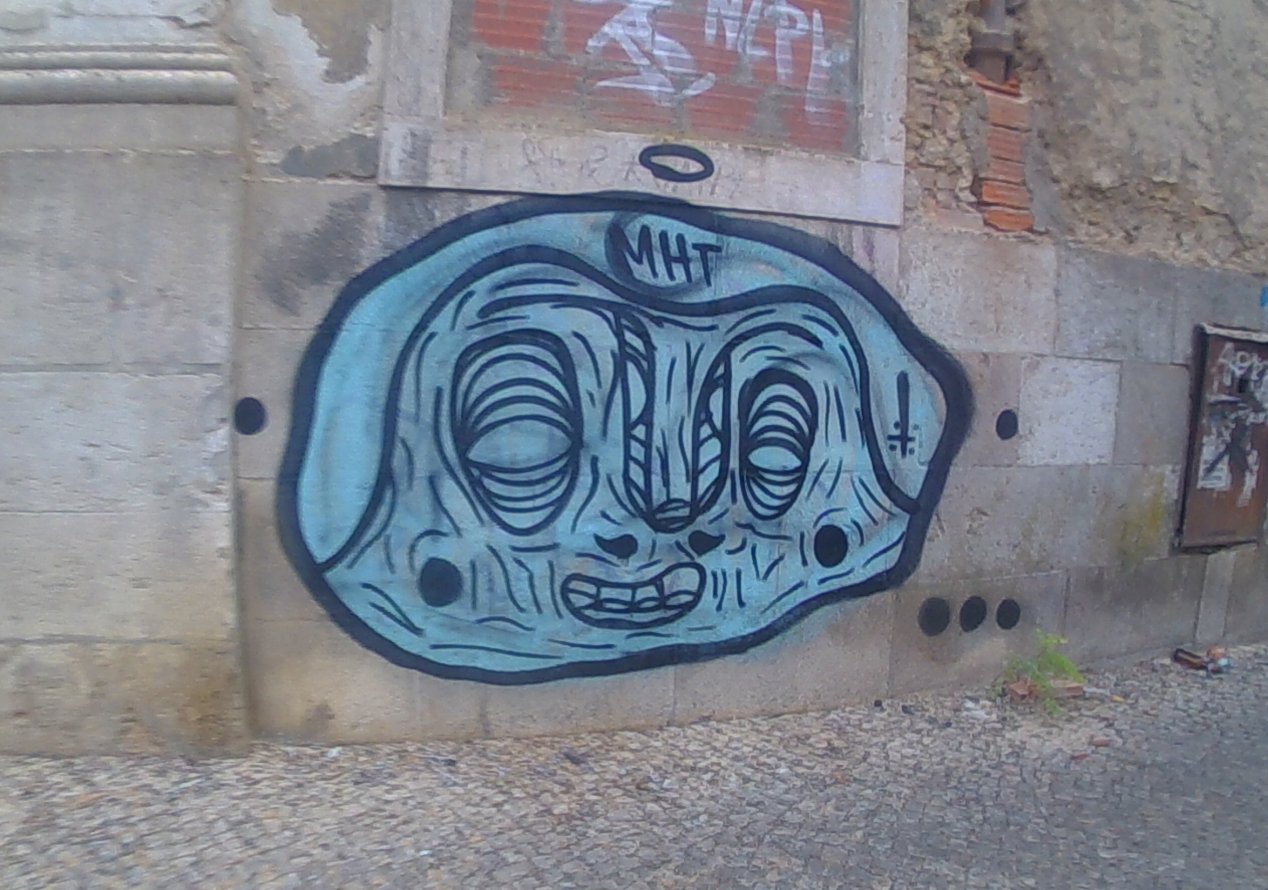 Graffiti Wall in Portugal - Photo by MigMig