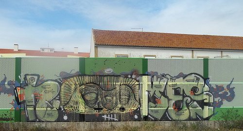 Graffiti Wall in Portugal - Photo by MigMig