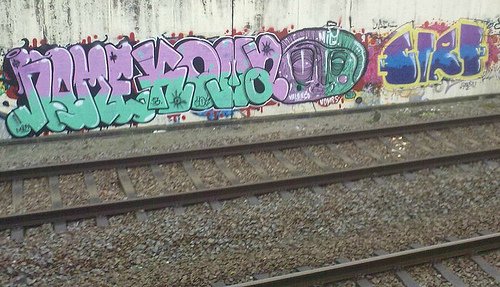 Graffiti Bombing in Portugal - Photo by MigMig