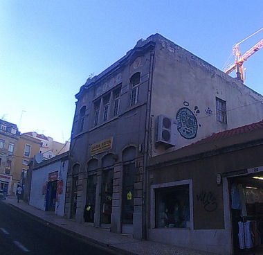 Graffiti Bombing in Lissabon - Photo by MigMig