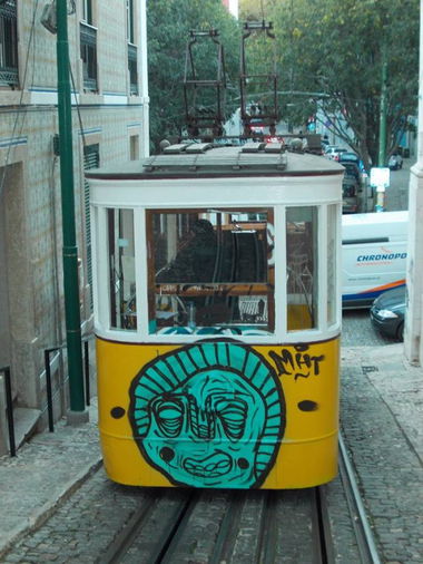 Graffiti Train in Lissabon - Photo by MigMig