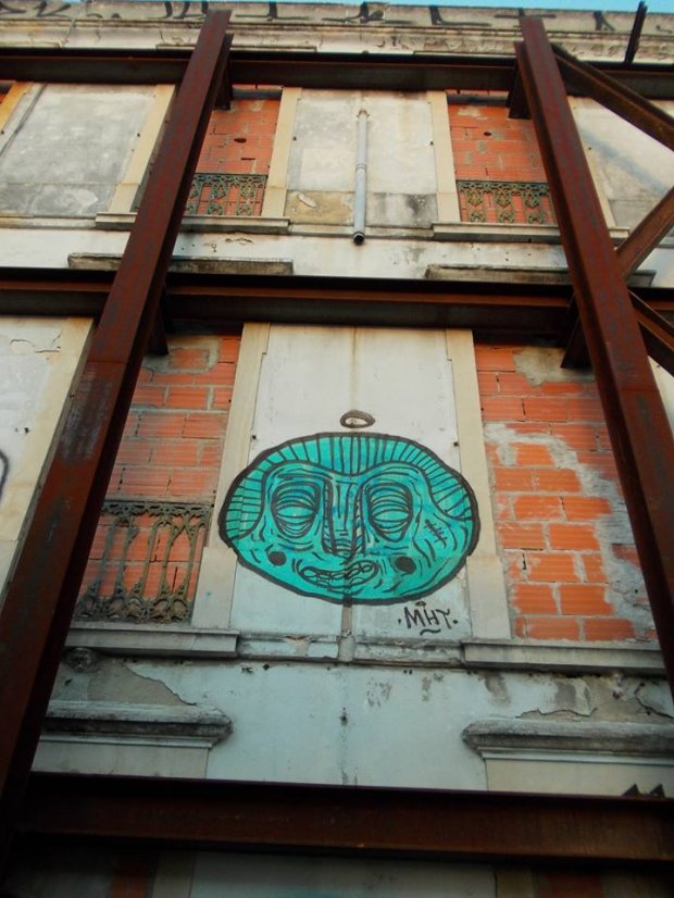 Graffiti Bombing in Lissabon - Photo by MigMig