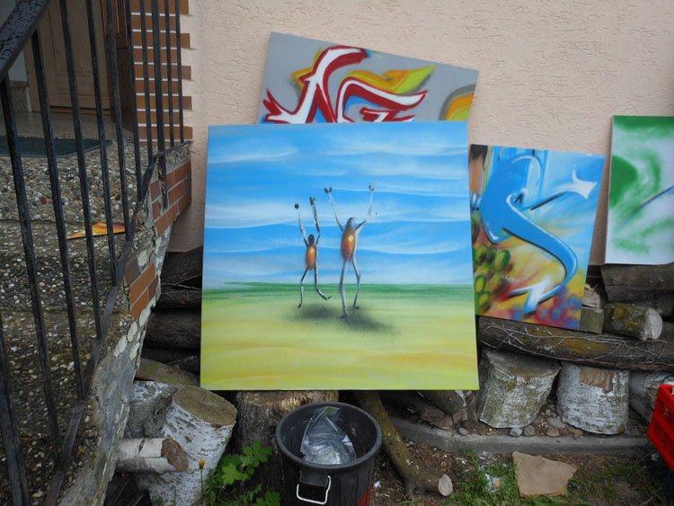 Graffiti Artwork - Photo by Mind21