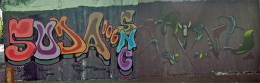 Graffiti Wall - Photo by Mind21