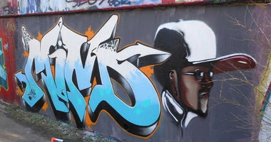 Graffiti Wall - Photo by Mind21