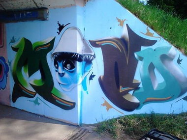 Graffiti Wall - Photo by Mind21