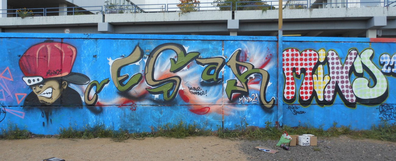 Graffiti Wall - Photo by Mind21 - cesar, -, mind21 (2014)