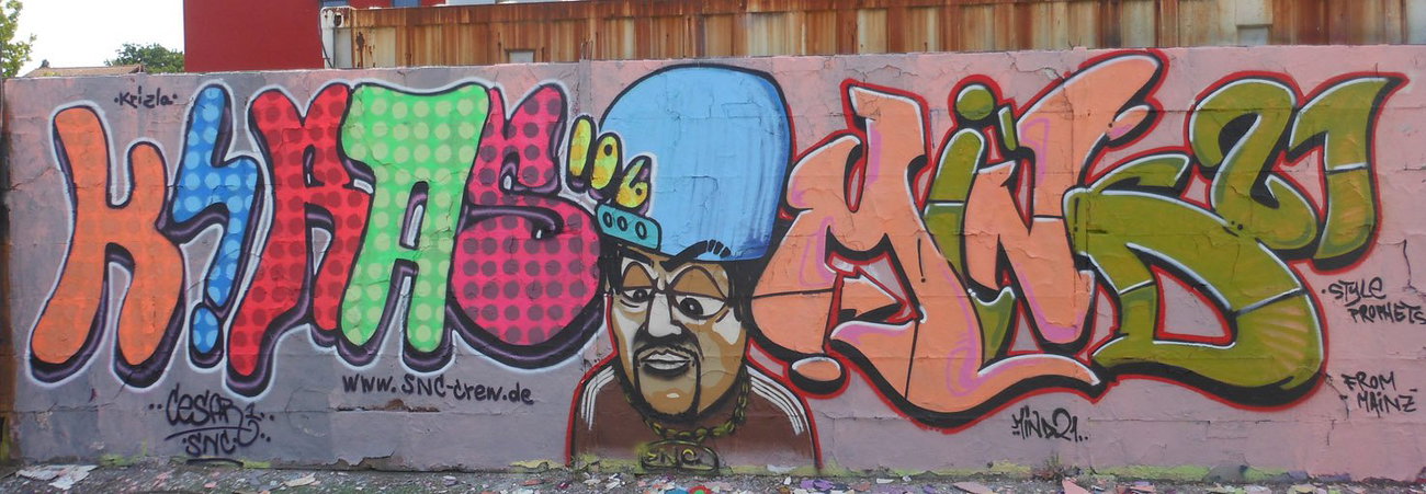 Graffiti Wall - Photo by Mind21 - mind21 (2014)