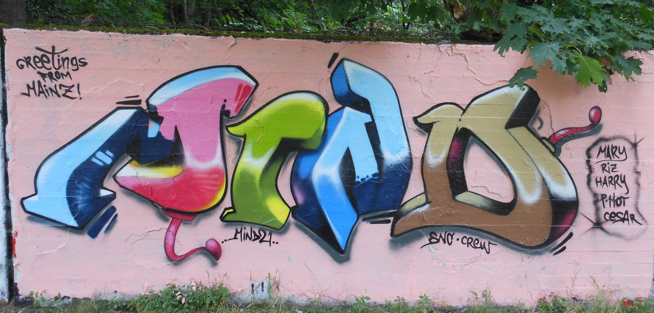 Graffiti Wall - Photo by Mind21 - mind21 (2014)