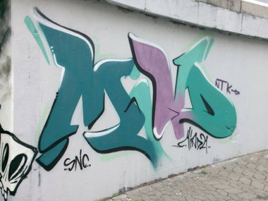 Graffiti Wall - Photo by Mind21 - mind21 (2014)